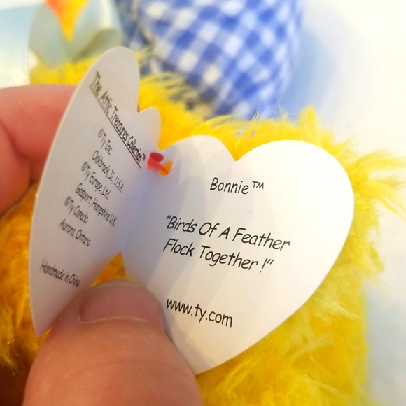 💥2/$10💥 NWT Vintage Ty Attic Treasures Bonnie Little Chick with Bonnet 1… - Picture 7 of 10